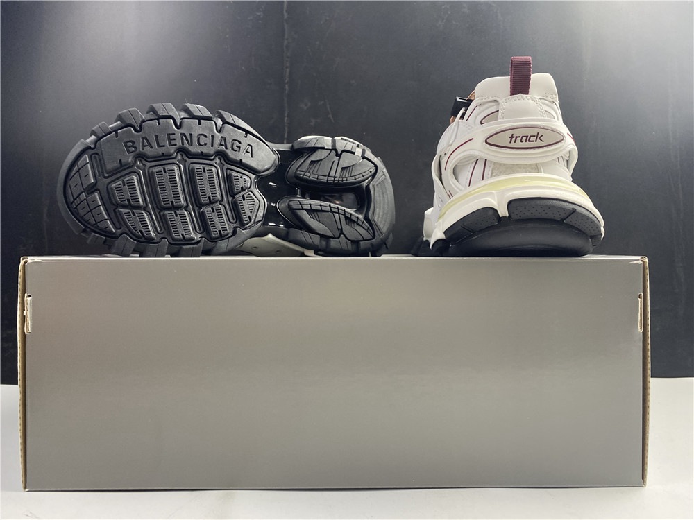BLG TRACK SNEAKER